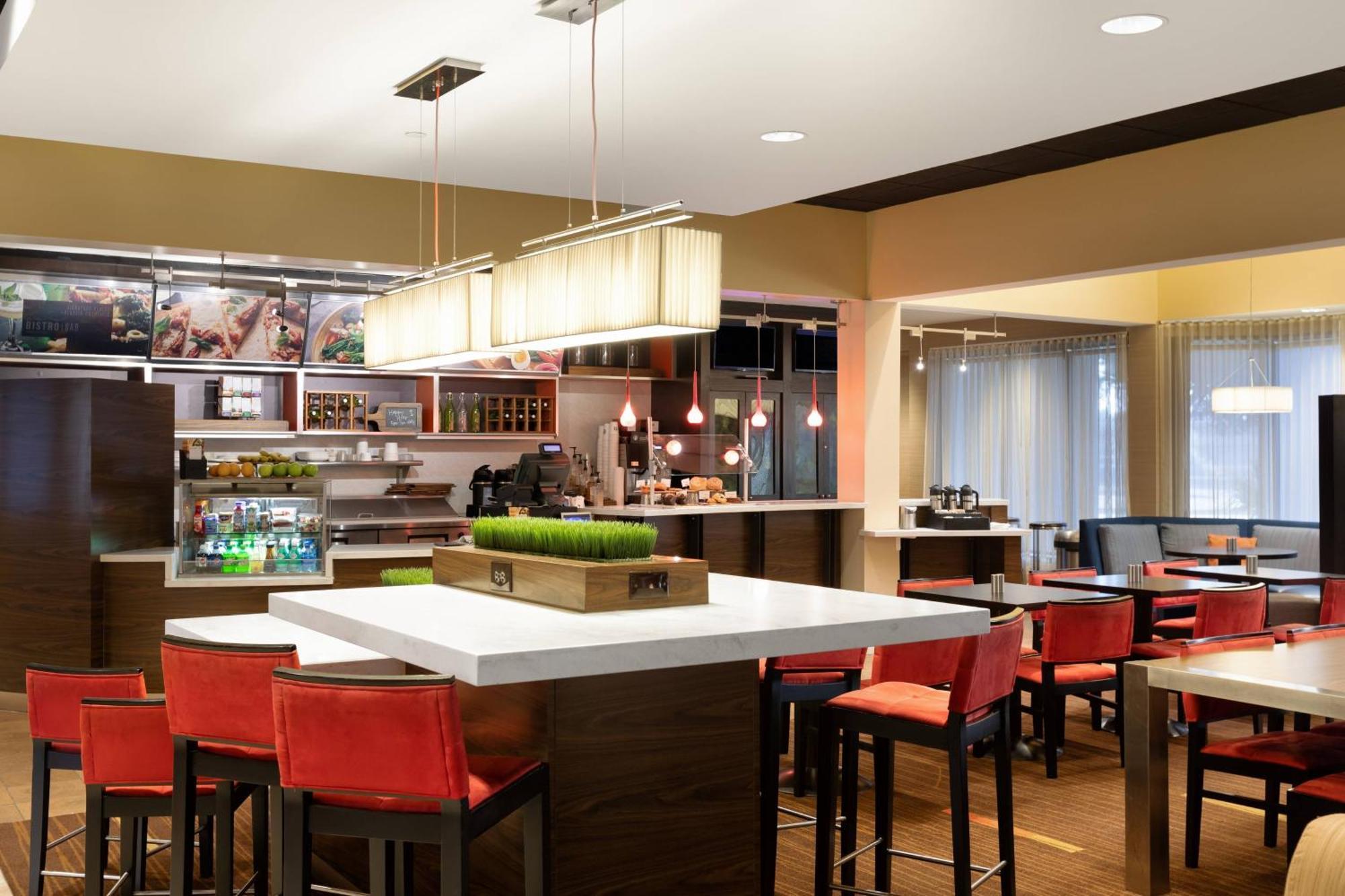 Courtyard By Marriott Dallas-Fort Worth/Bedford Εξωτερικό φωτογραφία