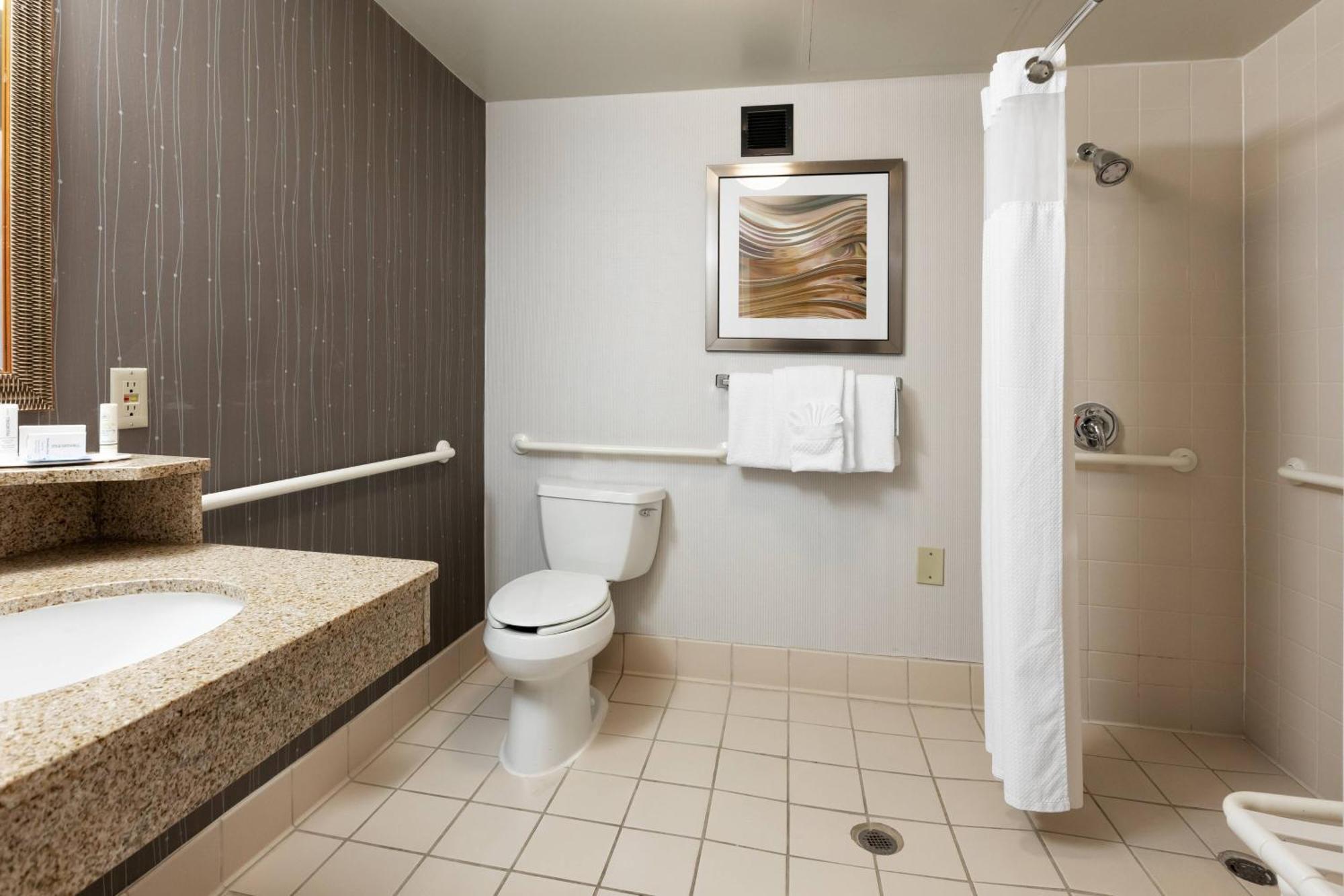 Courtyard By Marriott Dallas-Fort Worth/Bedford Εξωτερικό φωτογραφία