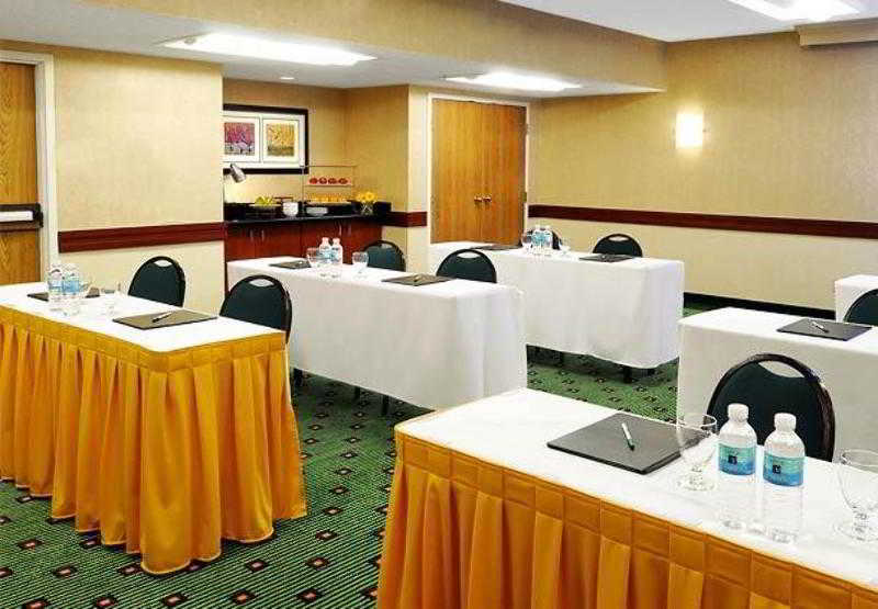 Courtyard By Marriott Dallas-Fort Worth/Bedford Εξωτερικό φωτογραφία