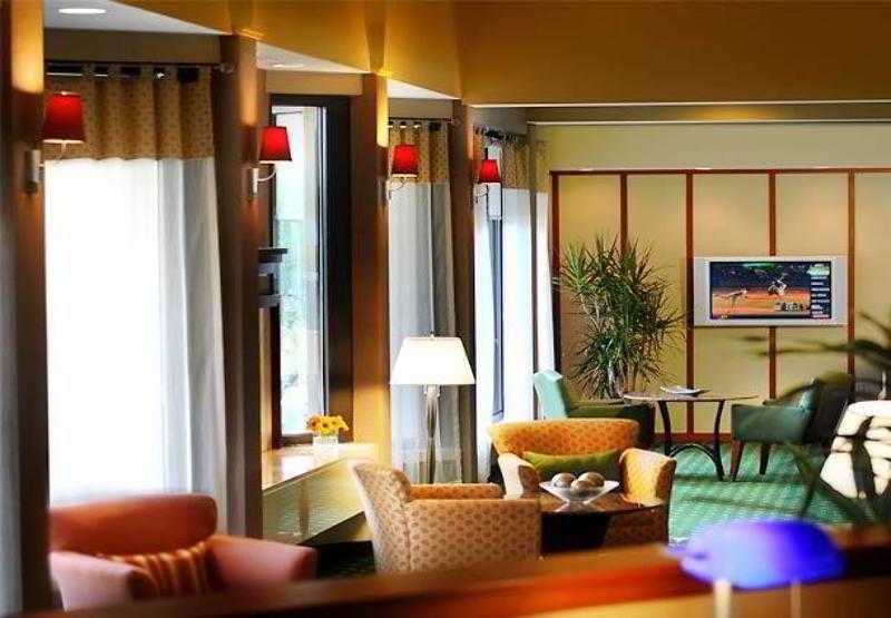 Courtyard By Marriott Dallas-Fort Worth/Bedford Εξωτερικό φωτογραφία